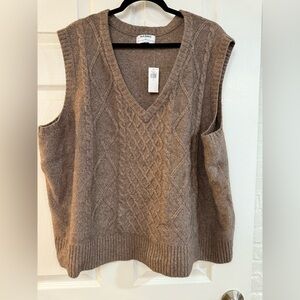 Old Navy Brown Cable Knit Sweater Vest